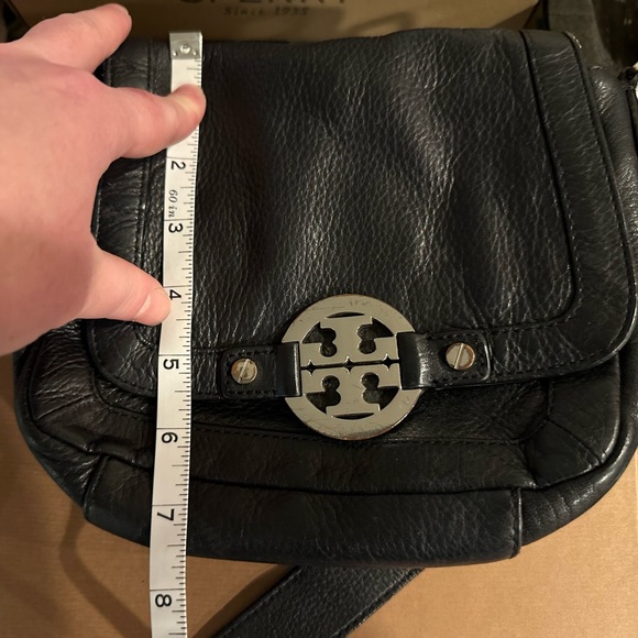 Tory Burch Black Leather Crossbody Purse Adjustable Chain Link Strap, imperfect - Picture 3 of 11